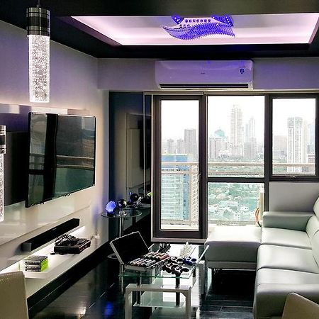 Modern Luxury Lower Penthouse Unit Manila Exterior foto